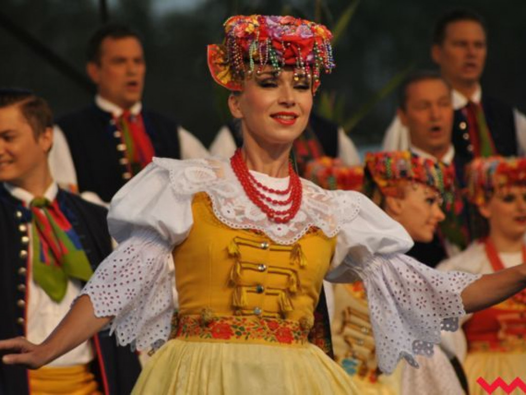 Zespół Śląsk zachwycił uczestników dożynek gminnych w Nowym Folwarku
