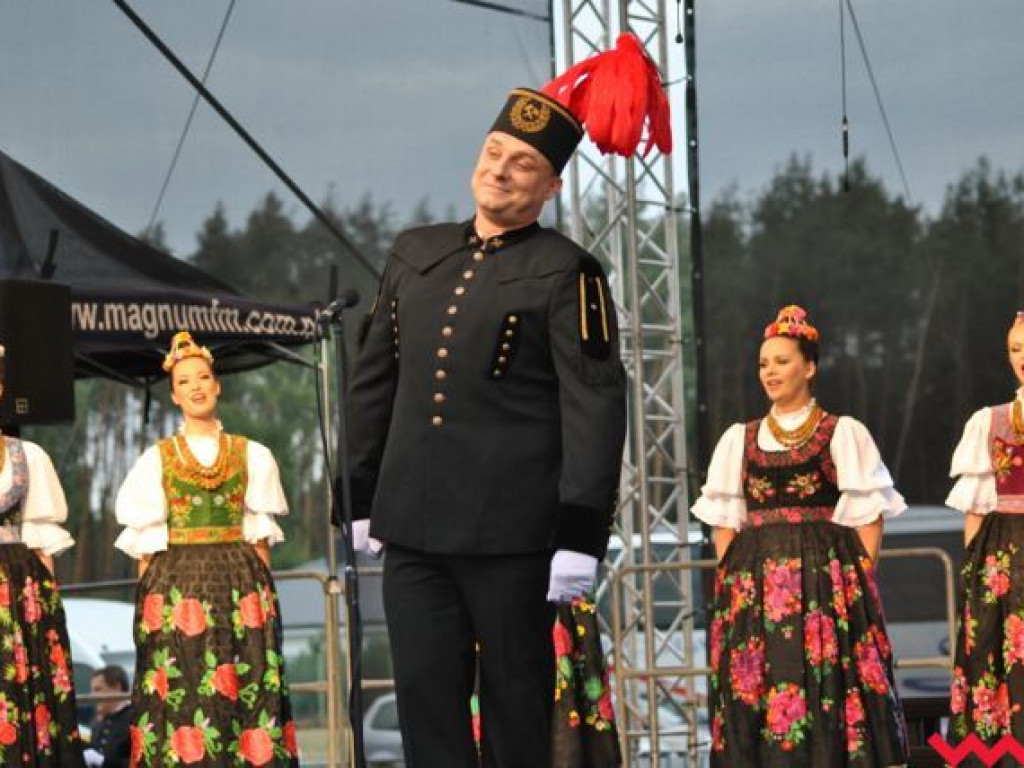 Zespół Śląsk zachwycił uczestników dożynek gminnych w Nowym Folwarku