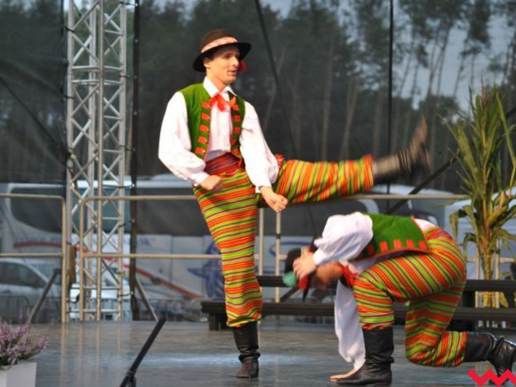 Zespół Śląsk zachwycił uczestników dożynek gminnych w Nowym Folwarku
