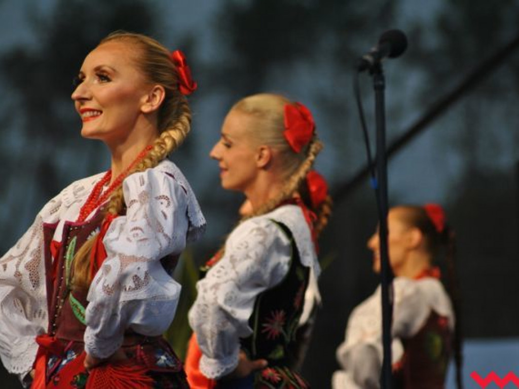 Zespół Śląsk zachwycił uczestników dożynek gminnych w Nowym Folwarku