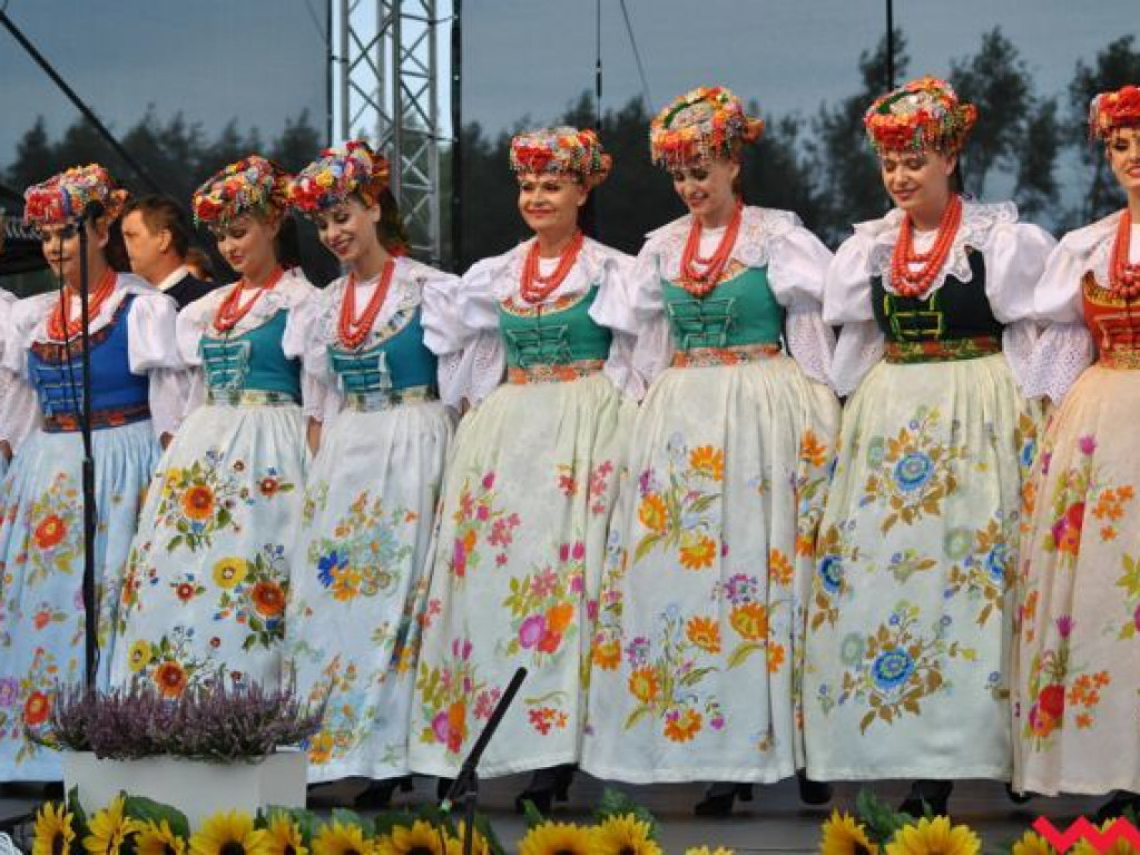 Zespół Śląsk zachwycił uczestników dożynek gminnych w Nowym Folwarku