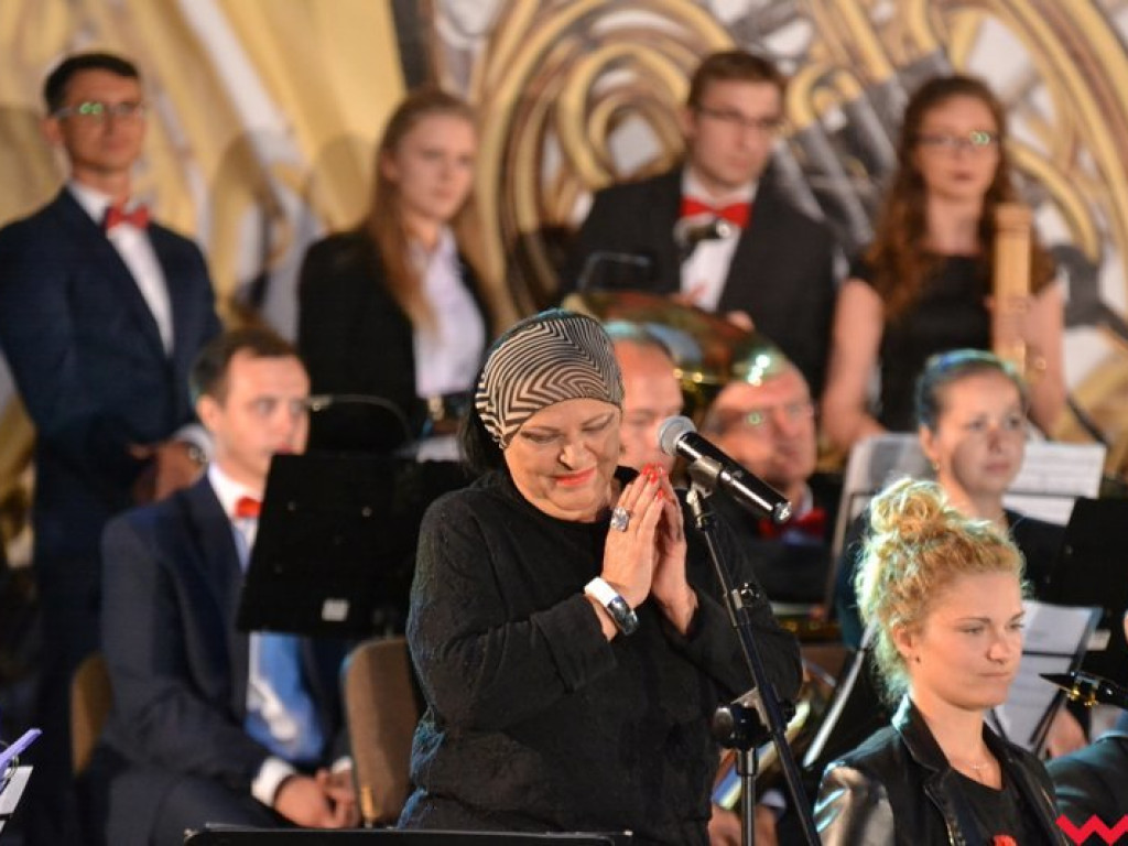 Grażyna Łobaszewska i wrzesińska orkiestra odlukrowali amfiteatr