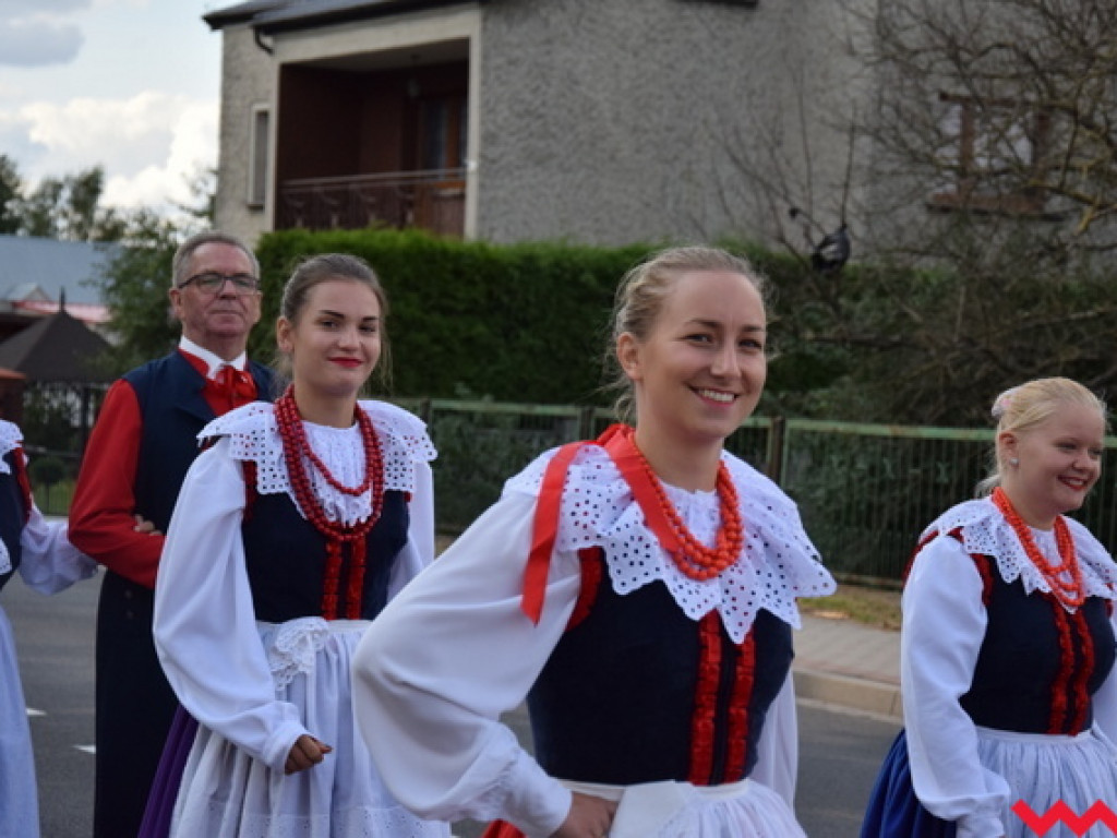Słabe plony i chudsze zwierzaki, czyli dożynki w Kołaczkowie w cieniu suszy