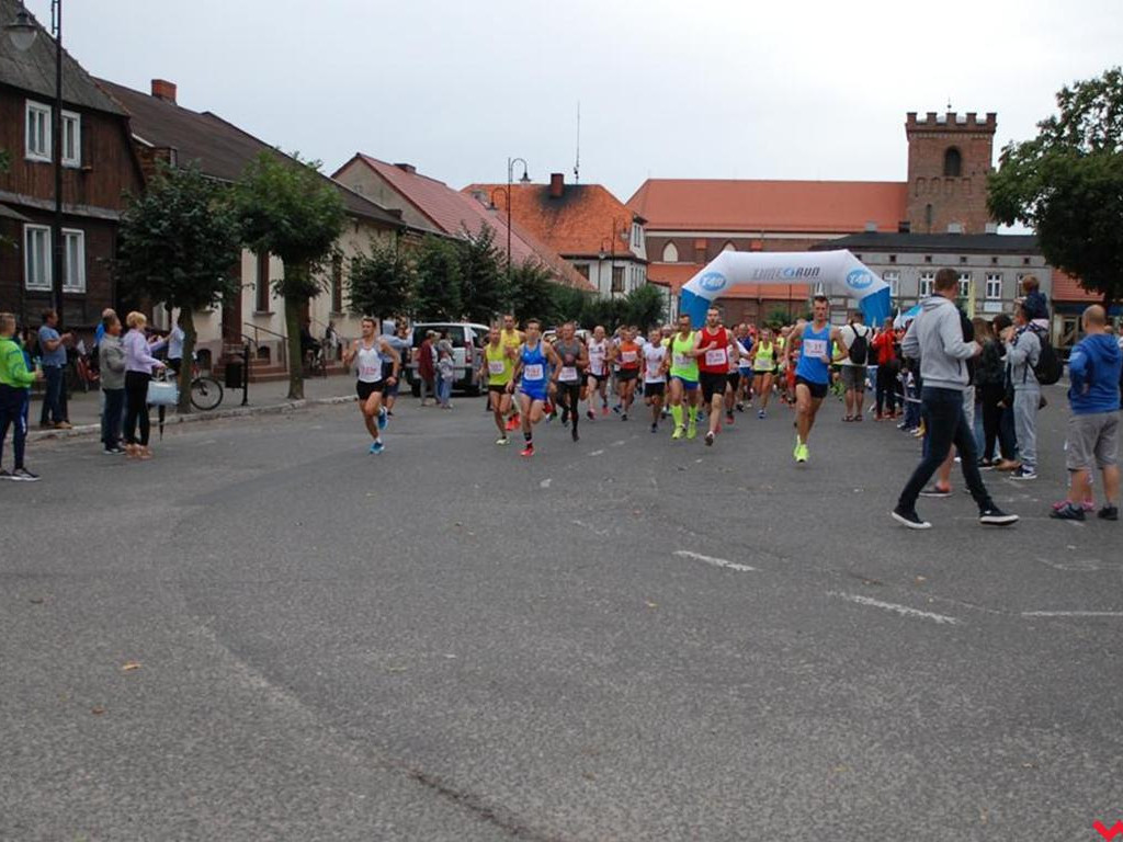 Krzysztof Szymanowski i Patrycja Talar zwycięzcami 37. Biegu Kazimierzowskiego