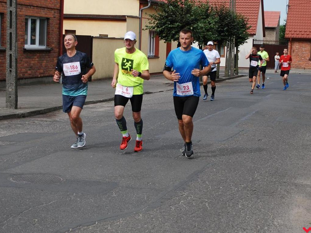 Krzysztof Szymanowski i Patrycja Talar zwycięzcami 37. Biegu Kazimierzowskiego