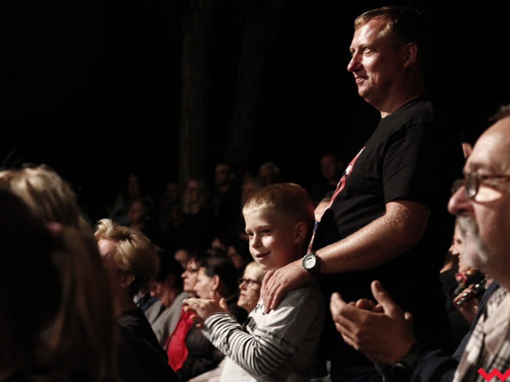 Gorąca noc bluesa na zakończenie wakacji. Sebastian Riedel i Cree w amfiteatrze