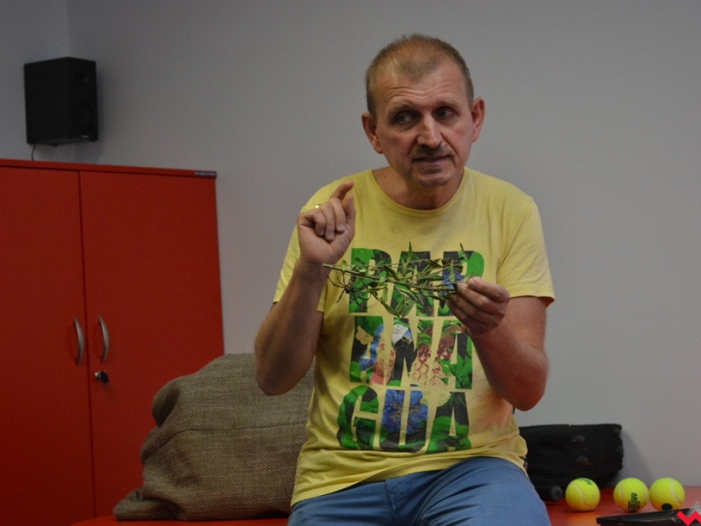 Motyle, ślimaki i inne bezkręgowce na otwarciu Leader School