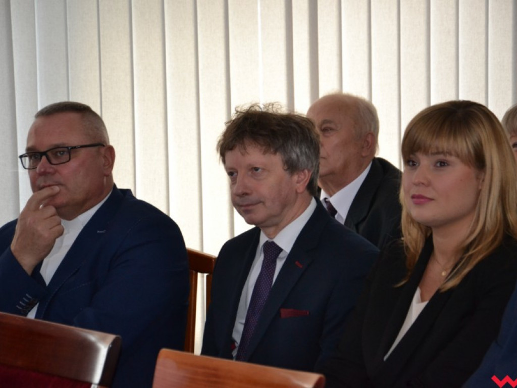 Podpisano akt erekcyjny pod budowę nowej hali Sklejek