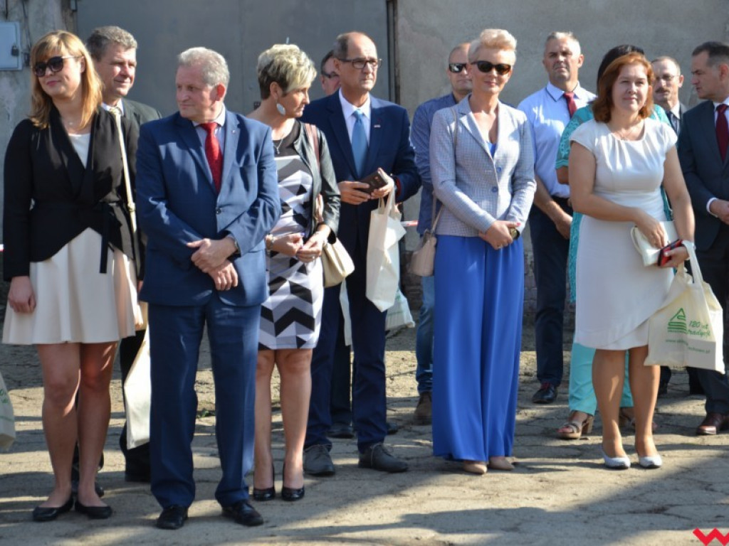 Podpisano akt erekcyjny pod budowę nowej hali Sklejek