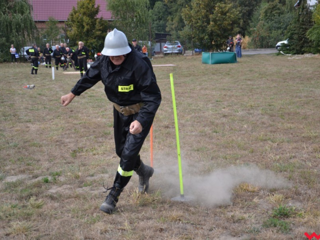Strażaccy oldboje pokazali co potrafią. Puchar pojechał do Pięczkowa