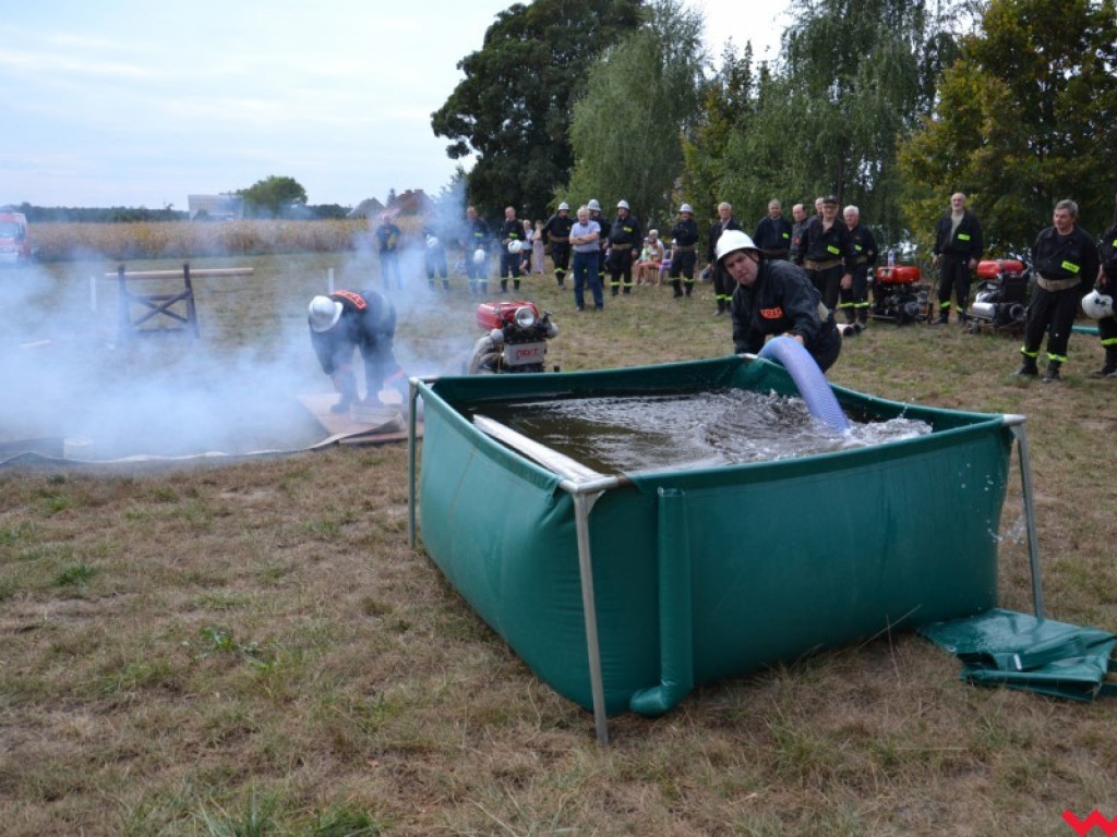 Strażaccy oldboje pokazali co potrafią. Puchar pojechał do Pięczkowa