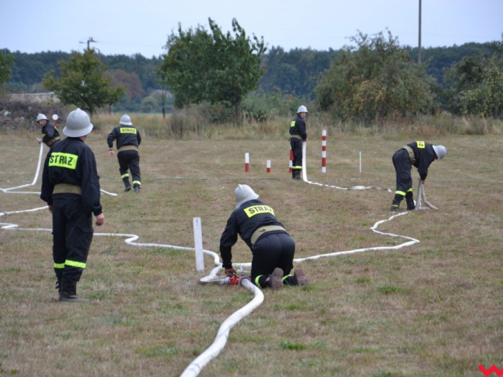 Strażaccy oldboje pokazali co potrafią. Puchar pojechał do Pięczkowa