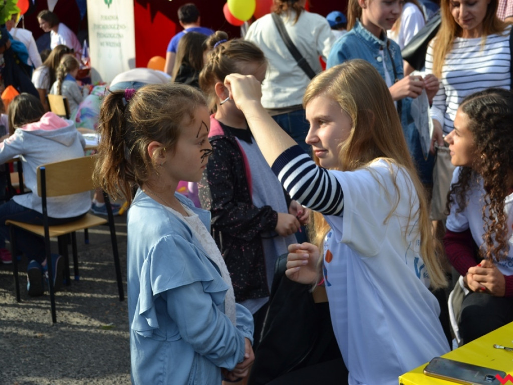 Tak powinny wyglądać lekcje w szkole! Tłumy na pikniku naukowym
