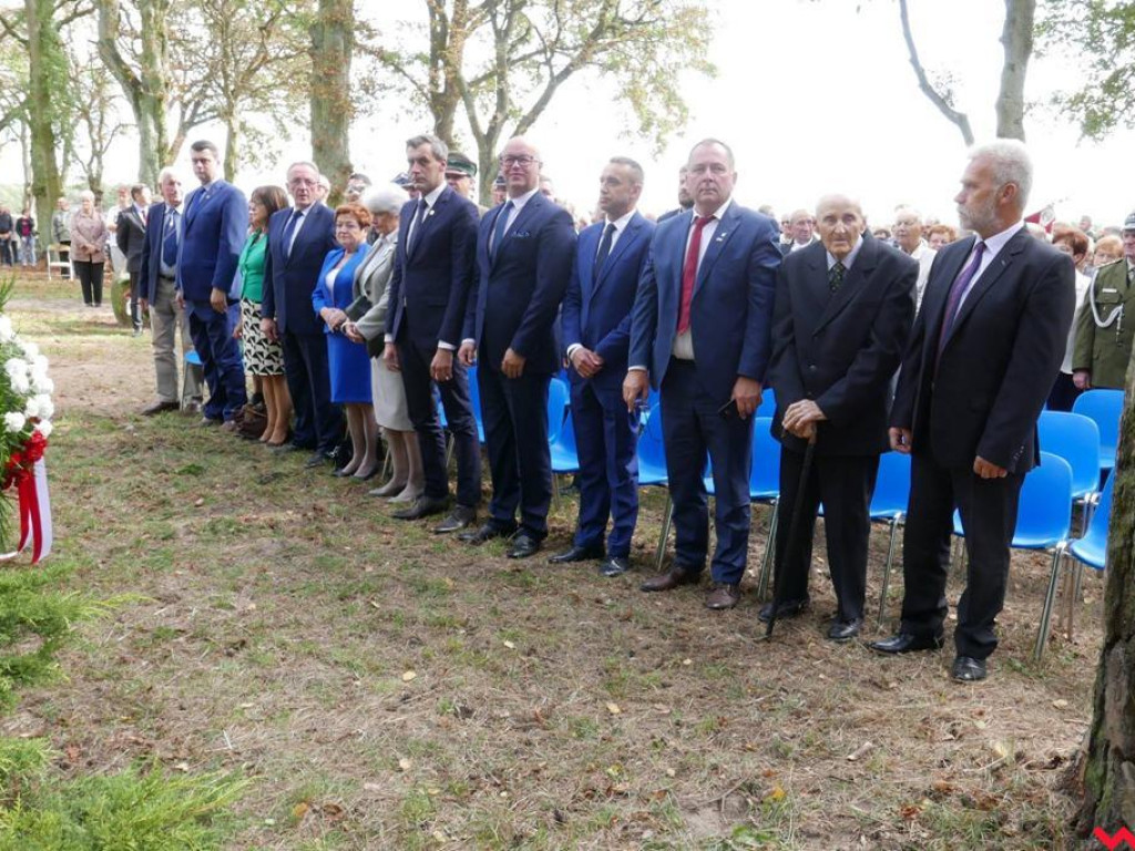 75 lat minęło od zrzutu broni w Janowie. Władze samorządowe upamiętniły rocznicę