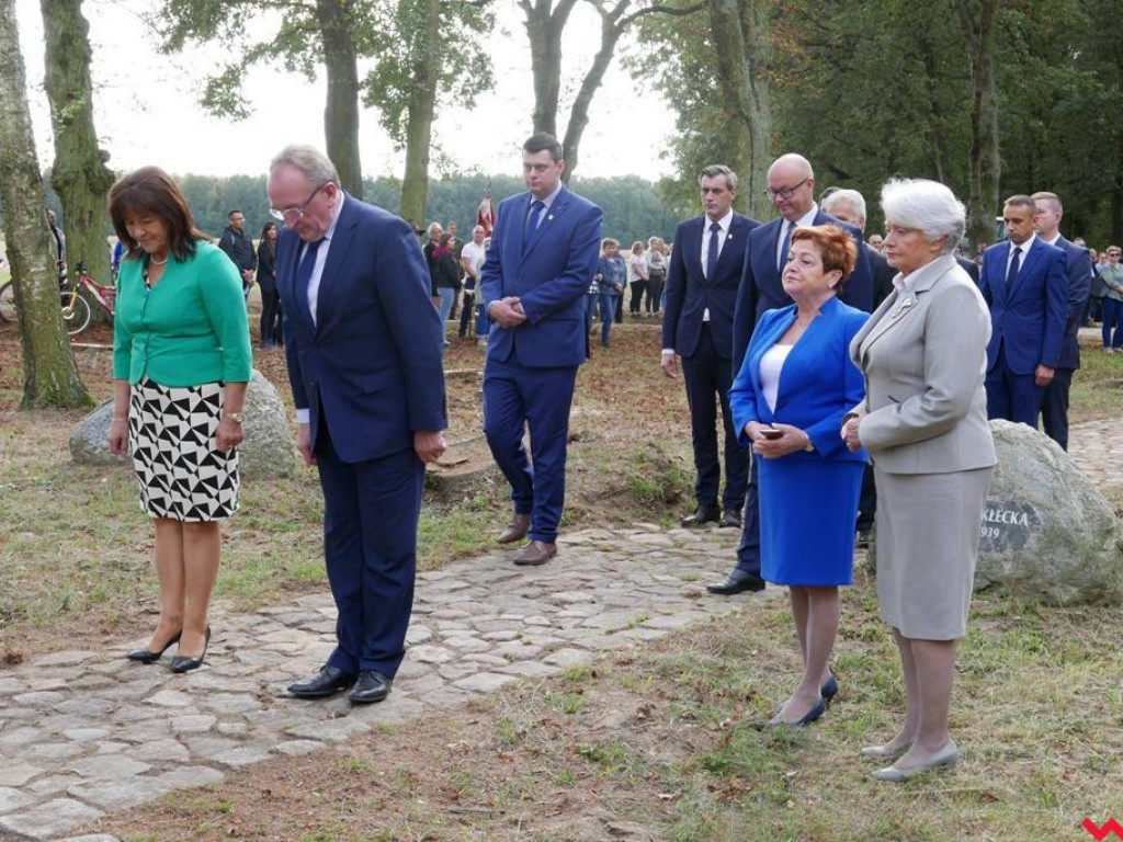 75 lat minęło od zrzutu broni w Janowie. Władze samorządowe upamiętniły rocznicę