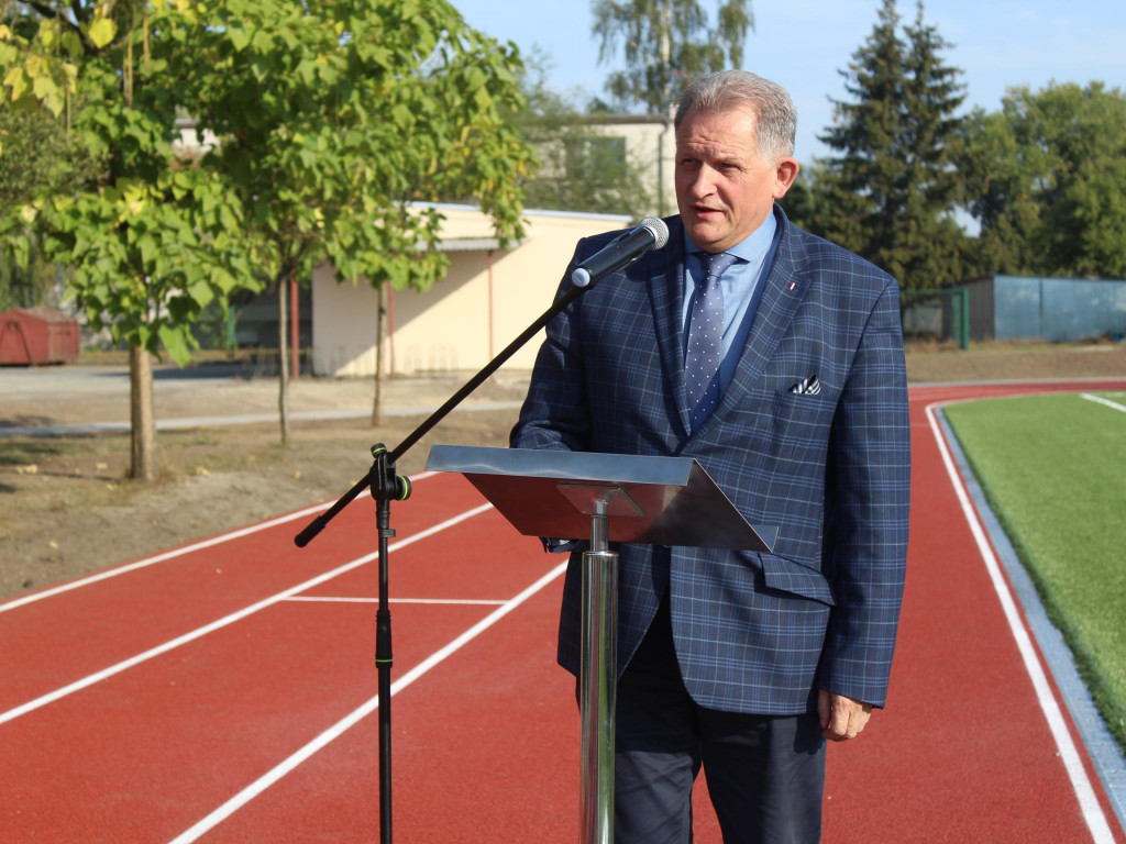 Stadion lekkoatletyczny w Nekli oddany do użytku. To drugi taki obiekt w powiecie