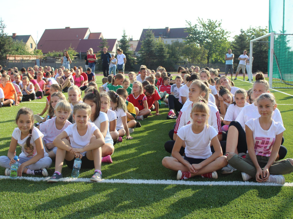 Stadion lekkoatletyczny w Nekli oddany do użytku. To drugi taki obiekt w powiecie