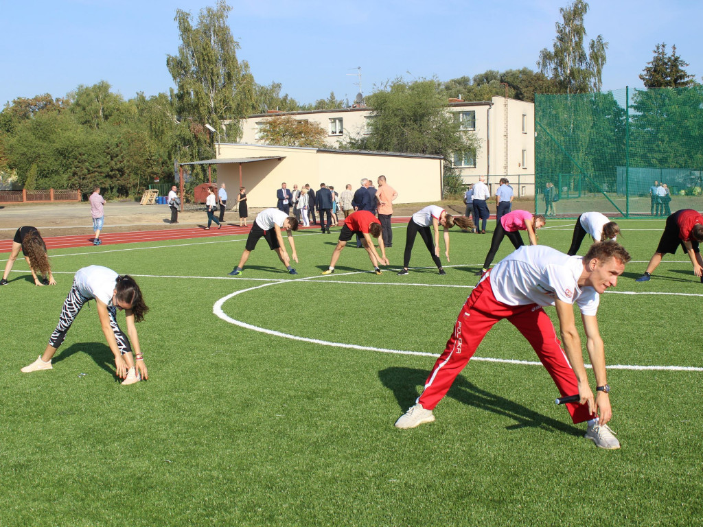 Stadion lekkoatletyczny w Nekli oddany do użytku. To drugi taki obiekt w powiecie