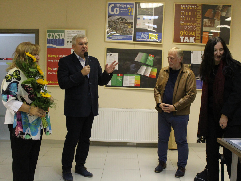 Grafik prowincjonalny, czyli Jacek Papla. Jego plakaty zostały pokazane w NOK-u