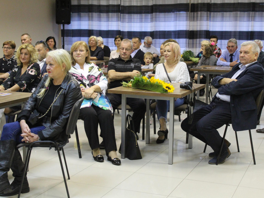Grafik prowincjonalny, czyli Jacek Papla. Jego plakaty zostały pokazane w NOK-u