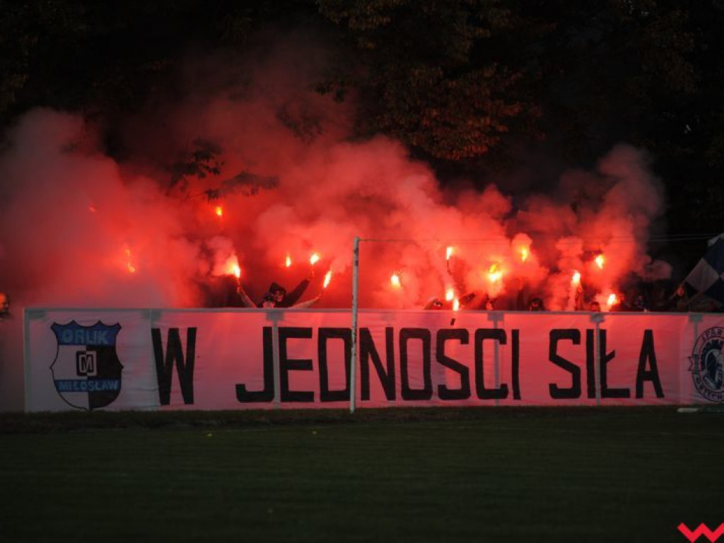 Ciekawy mecz na boisku w Orzechowie. Sparta-Sklejka lepsza w derbach od Orlika