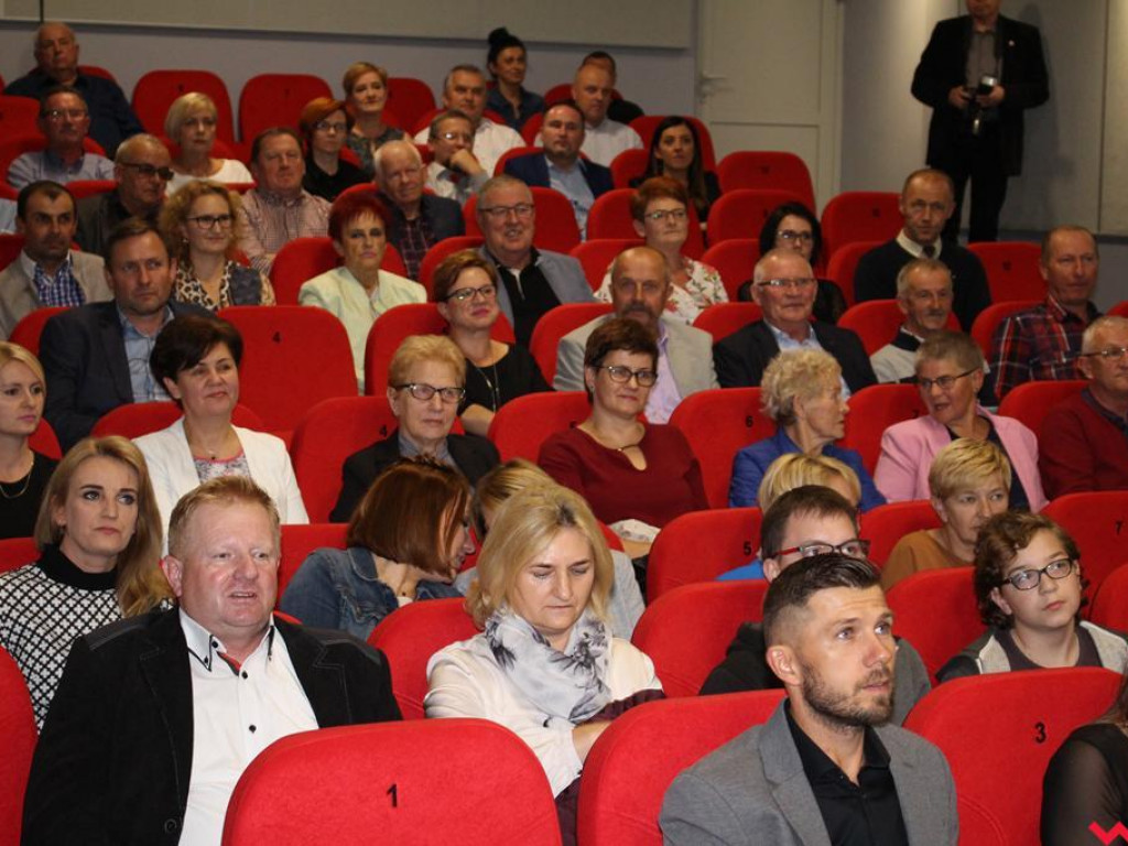 Nowoczesna sala widowiskowo - kinowa w Pyzdrach