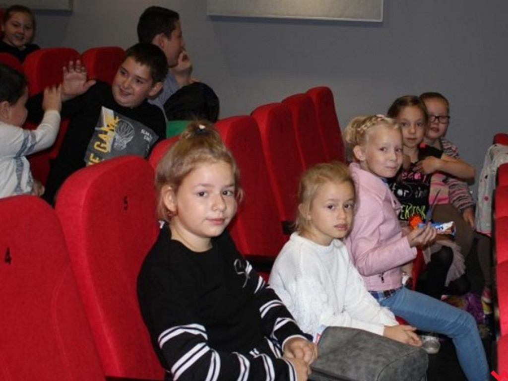 Nowoczesna sala widowiskowo - kinowa w Pyzdrach