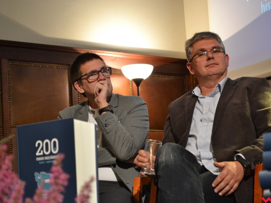 200 lat historii w jednym tomie. Jubileuszowa publikacja powiatu trafiła do rąk czytelników