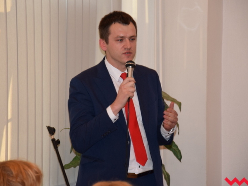 Jarosław Kowalewski: „Wierzę w drugą turę”, czyli konwencja wyborcza PiS