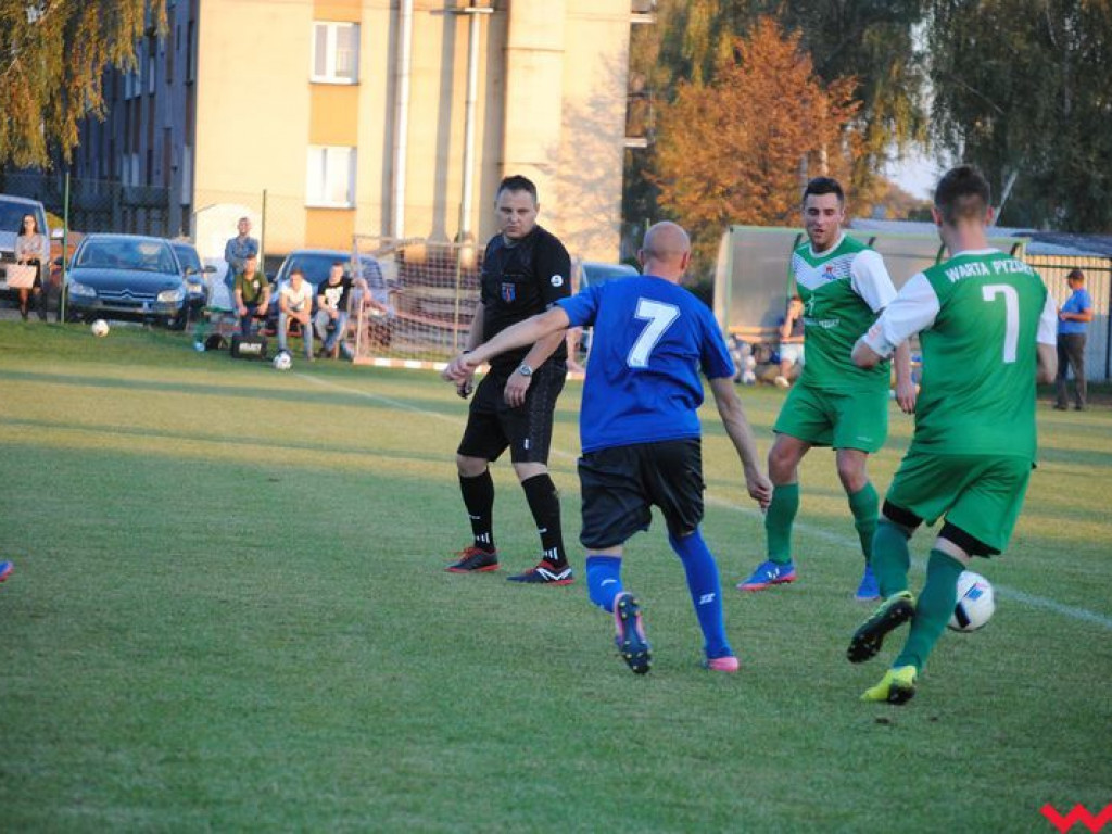 Warta lepsza od Płomienia. Kolejne powiatowe derby za nami