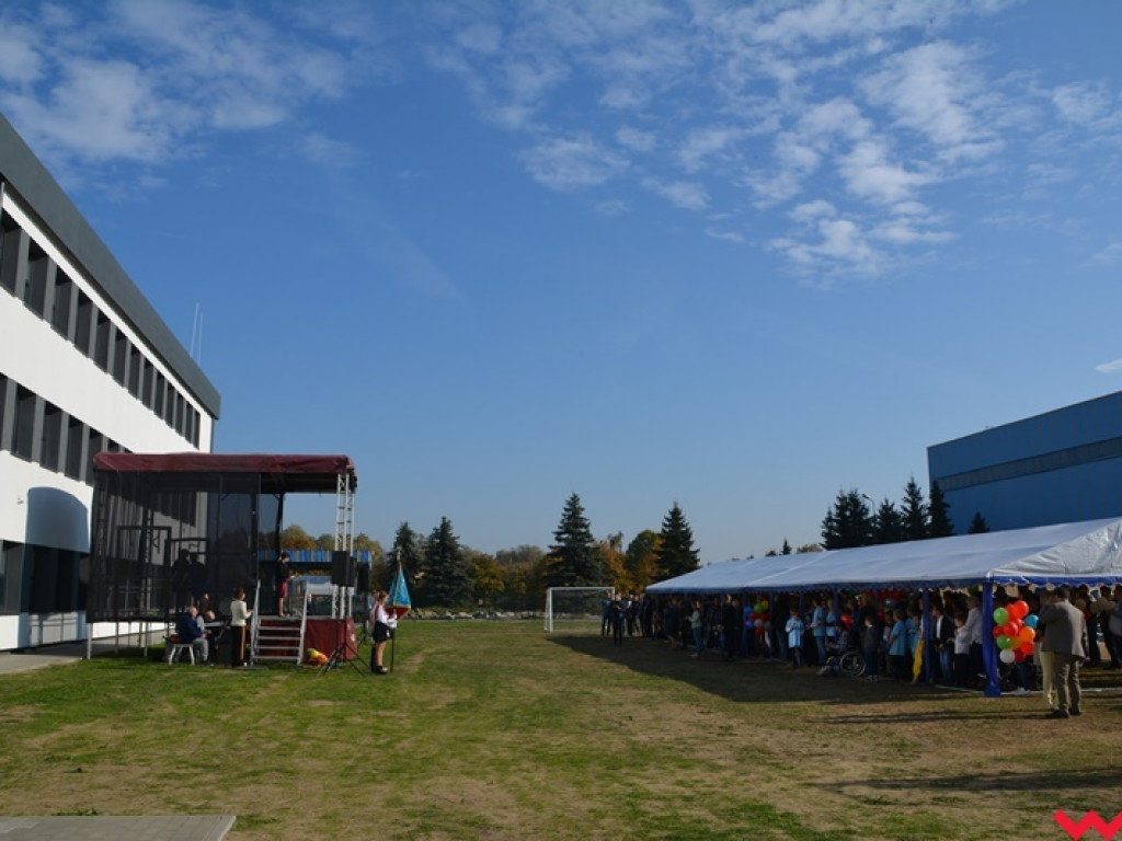 Marzenia się spełniają – Zespół Szkół Specjalnych im. Janusza Korczaka we Wrześni oficjalnie w nowym budynku