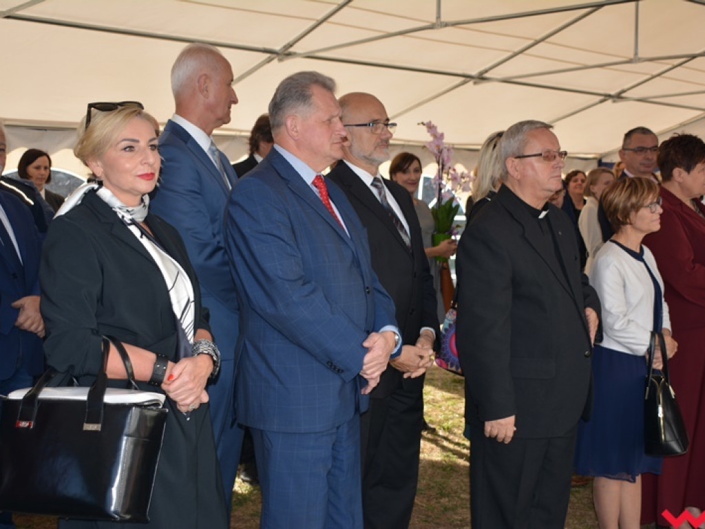 Marzenia się spełniają – Zespół Szkół Specjalnych im. Janusza Korczaka we Wrześni oficjalnie w nowym budynku