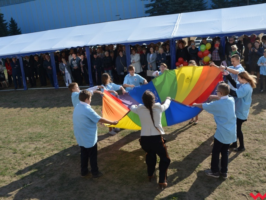 Marzenia się spełniają – Zespół Szkół Specjalnych im. Janusza Korczaka we Wrześni oficjalnie w nowym budynku