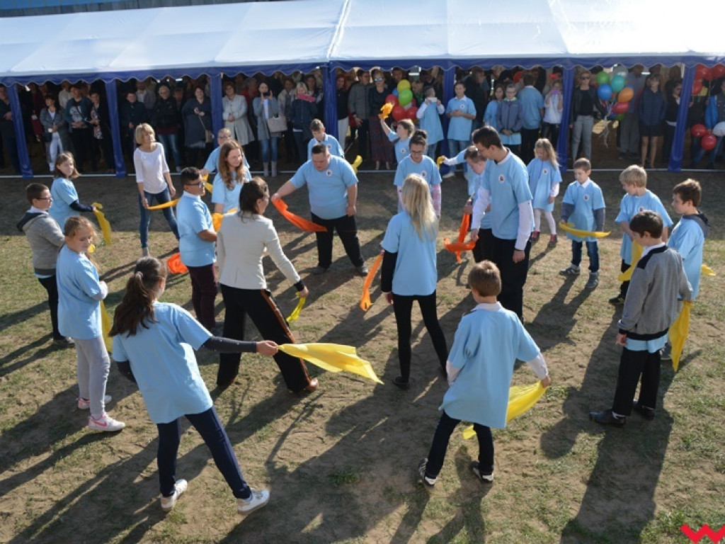 Marzenia się spełniają – Zespół Szkół Specjalnych im. Janusza Korczaka we Wrześni oficjalnie w nowym budynku