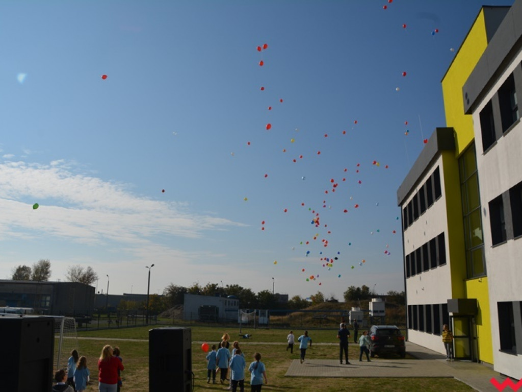 Marzenia się spełniają – Zespół Szkół Specjalnych im. Janusza Korczaka we Wrześni oficjalnie w nowym budynku