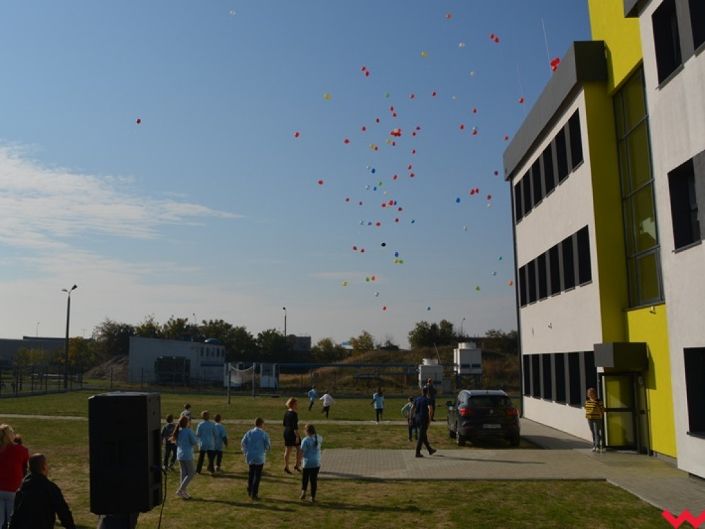 Marzenia się spełniają – Zespół Szkół Specjalnych im. Janusza Korczaka we Wrześni oficjalnie w nowym budynku