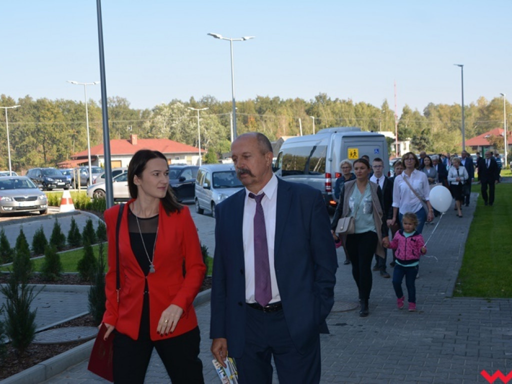 Marzenia się spełniają – Zespół Szkół Specjalnych im. Janusza Korczaka we Wrześni oficjalnie w nowym budynku