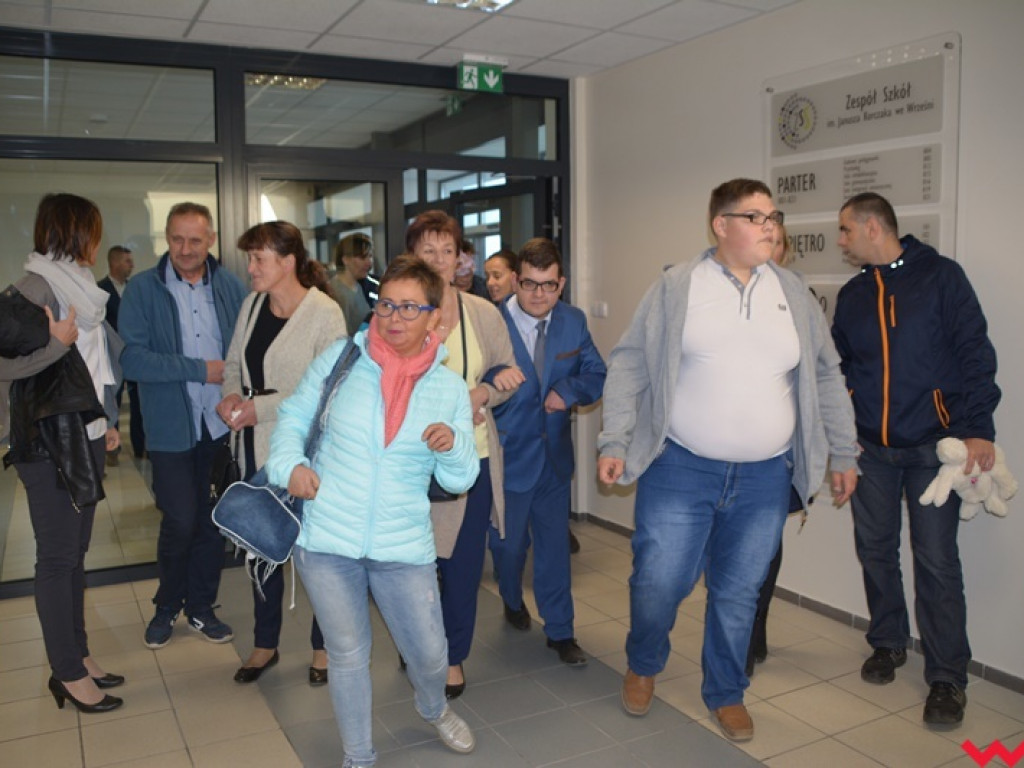 Marzenia się spełniają – Zespół Szkół Specjalnych im. Janusza Korczaka we Wrześni oficjalnie w nowym budynku