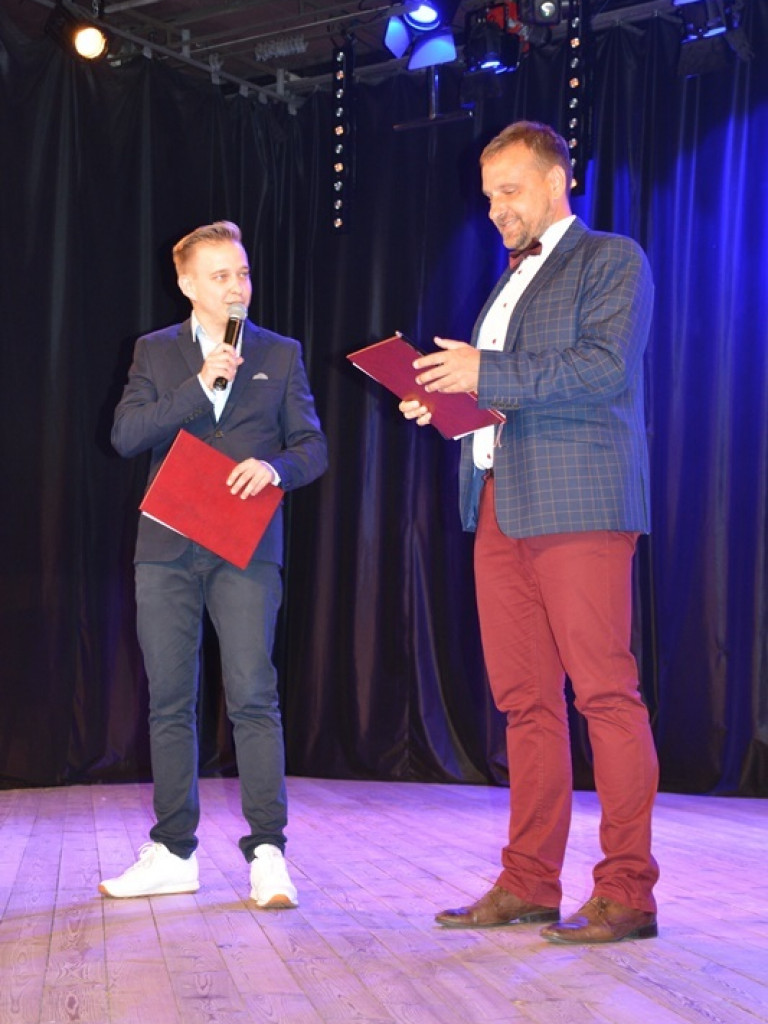 Nauczyciele z gminy Września nagrodzeni z okazji Dnia Edukacji Narodowej