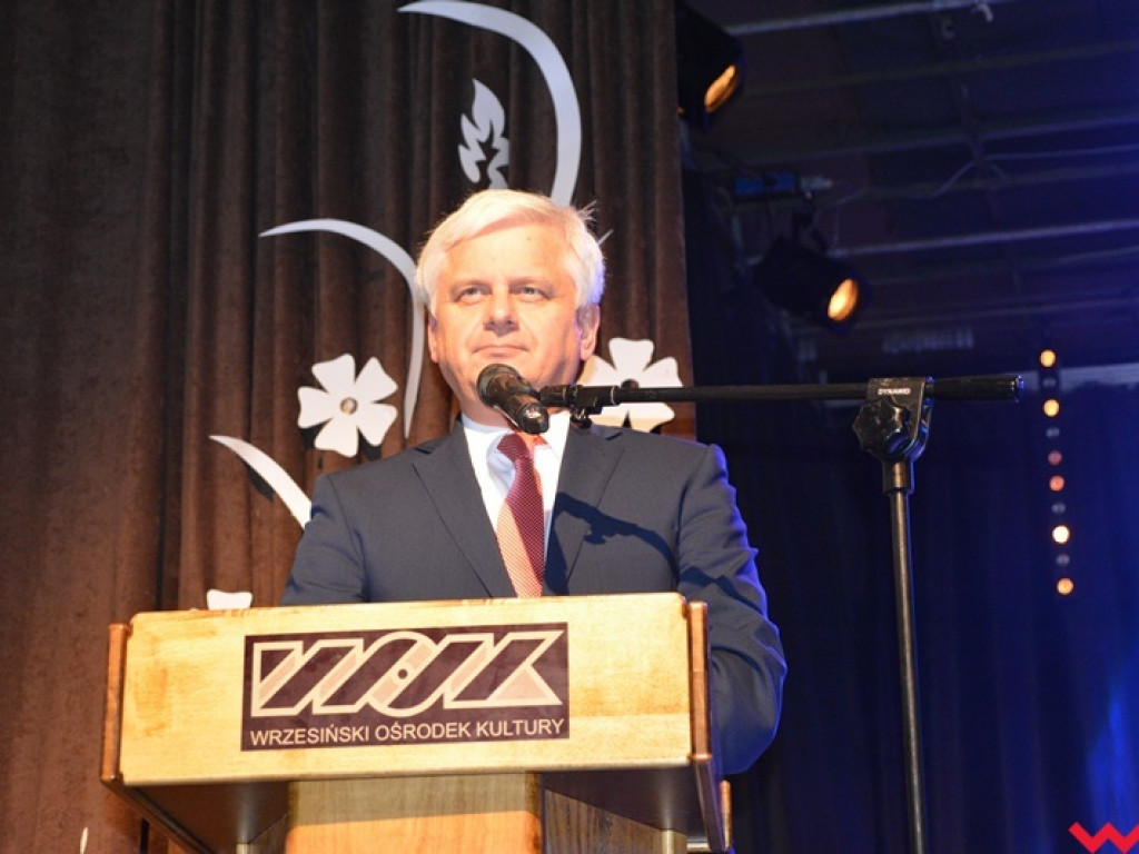 Nauczyciele z gminy Września nagrodzeni z okazji Dnia Edukacji Narodowej