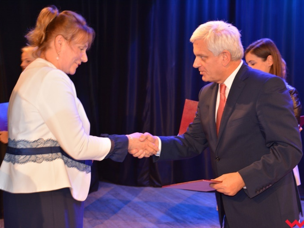 Nauczyciele z gminy Września nagrodzeni z okazji Dnia Edukacji Narodowej