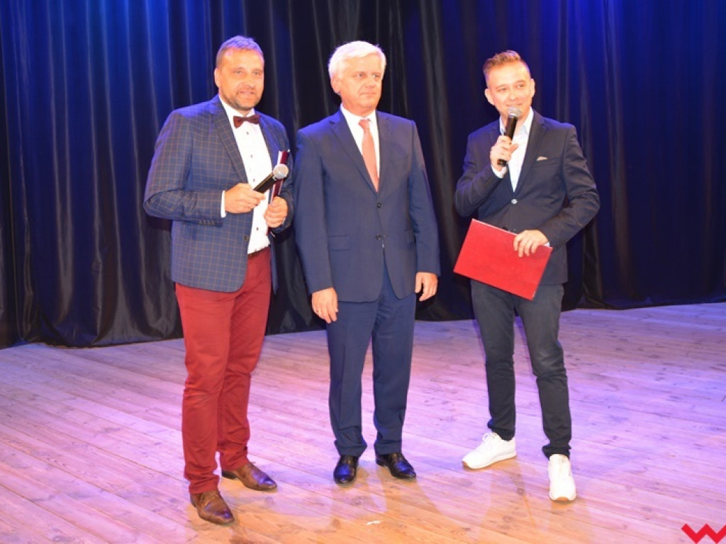 Nauczyciele z gminy Września nagrodzeni z okazji Dnia Edukacji Narodowej