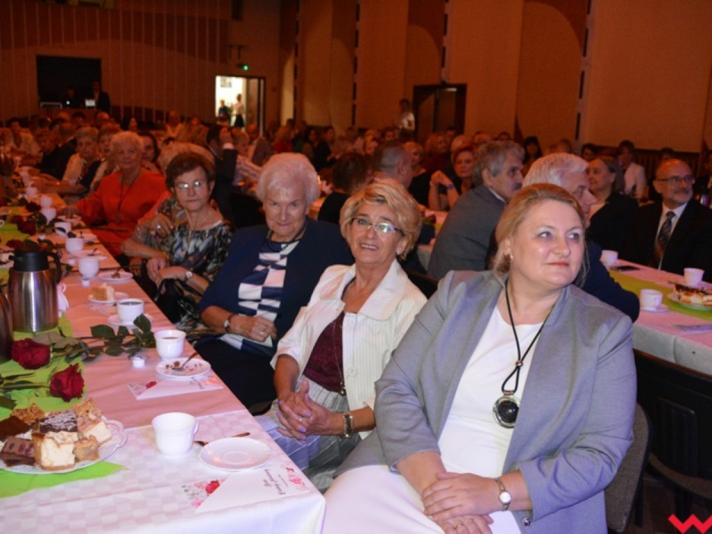 Nauczyciele z gminy Września nagrodzeni z okazji Dnia Edukacji Narodowej