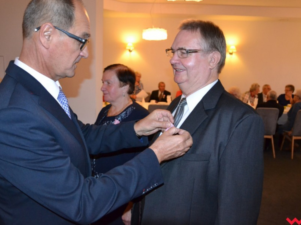 Burmistrz Miłosławia wręczył medale za 50-lecie małżeństwa