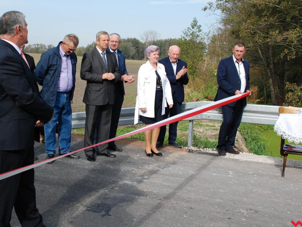 Nowe drogi połączyły dwie gminy