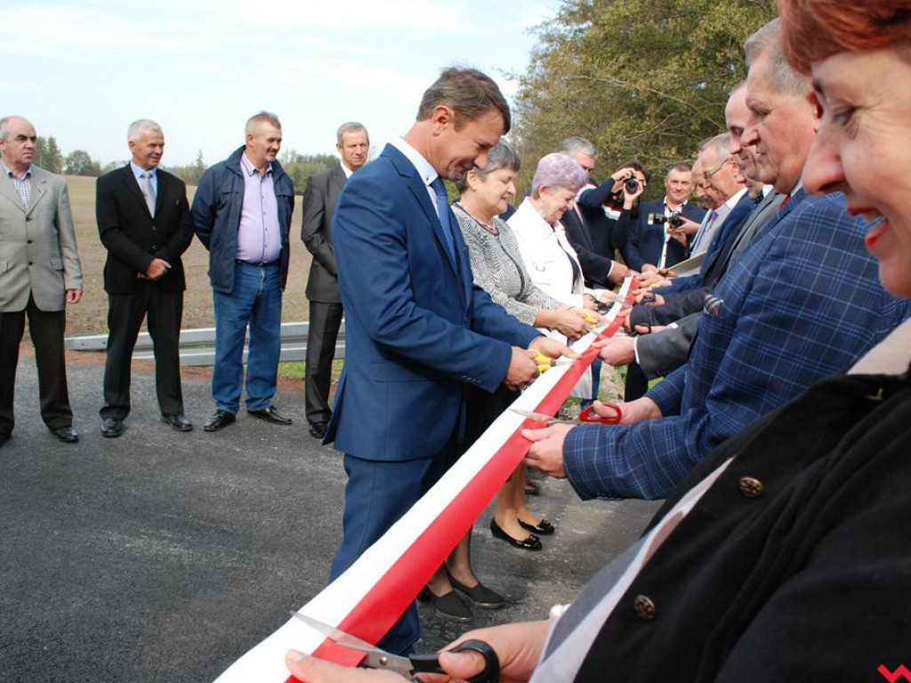Nowe drogi połączyły dwie gminy