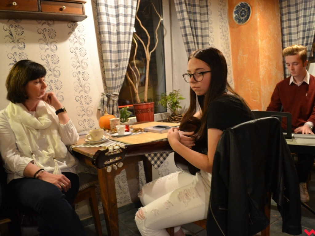 Poeci są wśród nas. Nastrojowy wieczór pełen wierszy wrzesińskich twórców