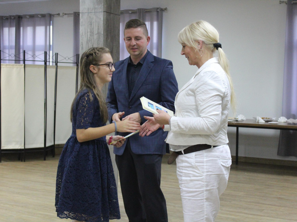 Abstrakcja pokazana na płótnach. Szósty plener malarski został podsumowany