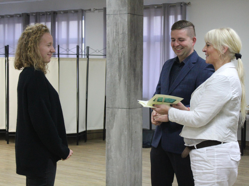 Abstrakcja pokazana na płótnach. Szósty plener malarski został podsumowany