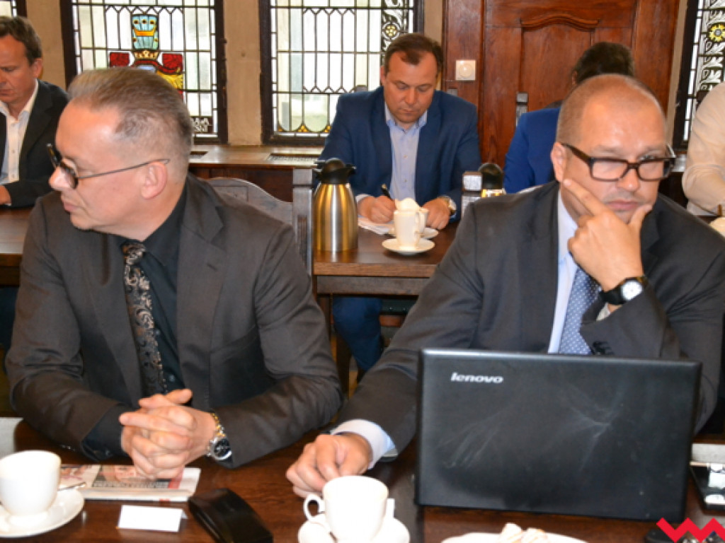 Rzutem na taśmę wrzesińska rada wprowadza obywatelską inicjatywę uchwałodawczą